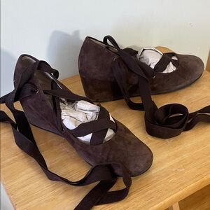 DKNY Chocolate Brown Suede Women's Wedge Heel with Ribbon Wrap Detail, Size 10